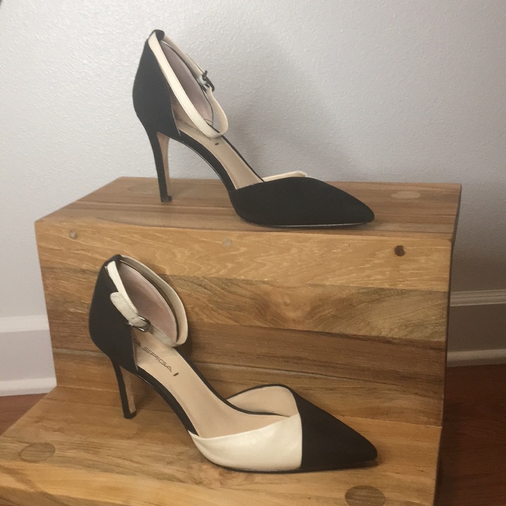 Two tone Via Spiga pumps - size 9